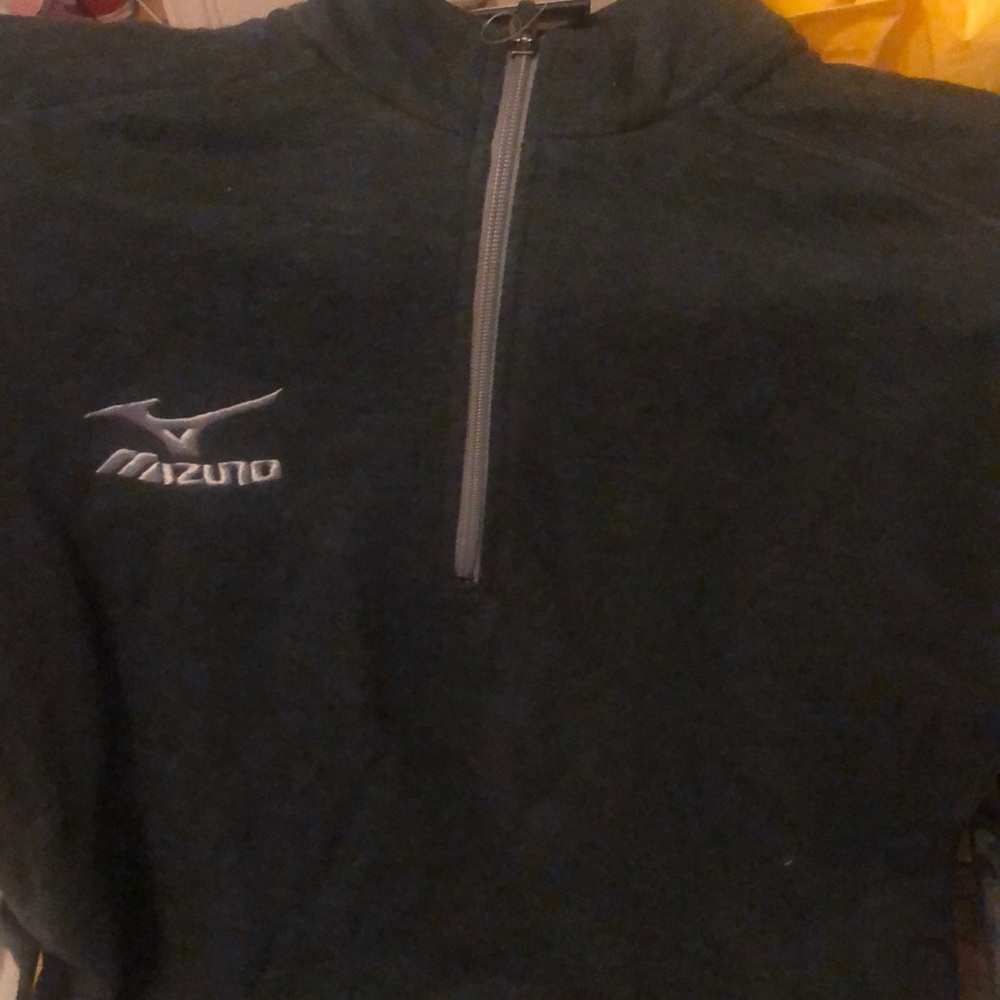 Mizuno sweater